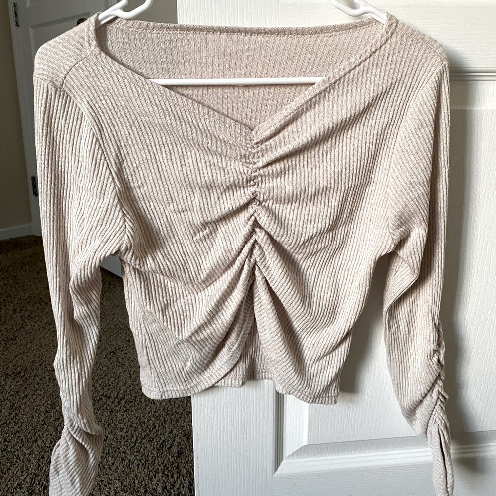 *never worn* cropped long sleeve top